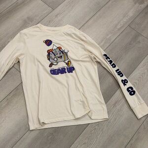 Old Navy - Graphic Tee - Men’s Adventure Long Sleeve Shirt - Size M